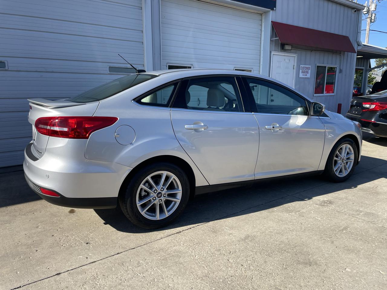 Ford Focus Titanium Sedan 2018