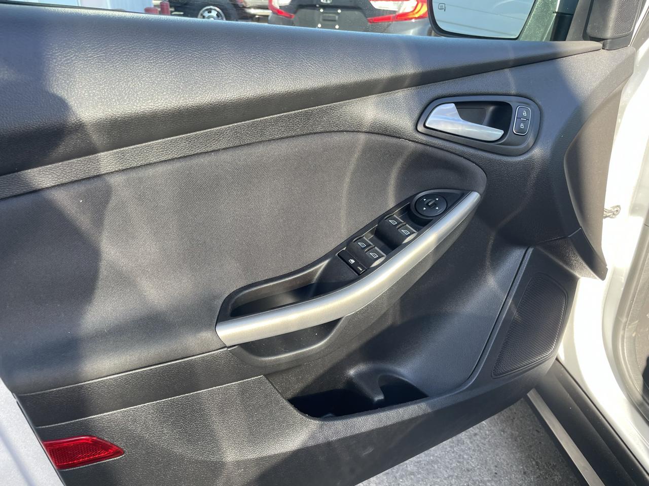 Ford Focus Titanium Sedan 2018