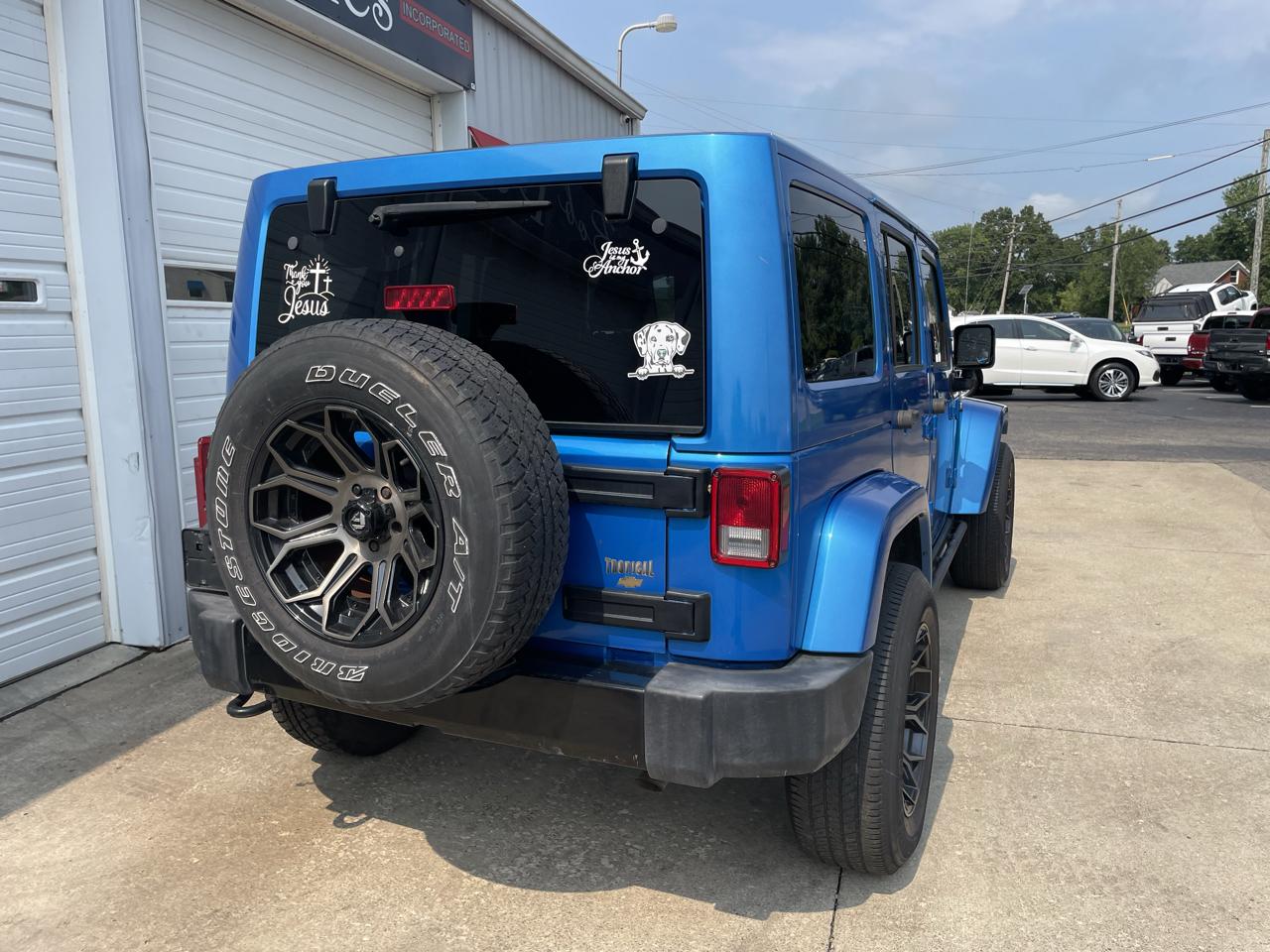 Jeep Wrangler Unlimited Sahara 4WD 2015