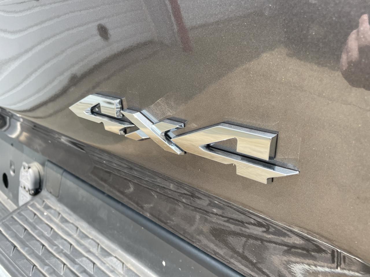 RAM 1500 Big Horn Crew Cab SWB 4WD 2022