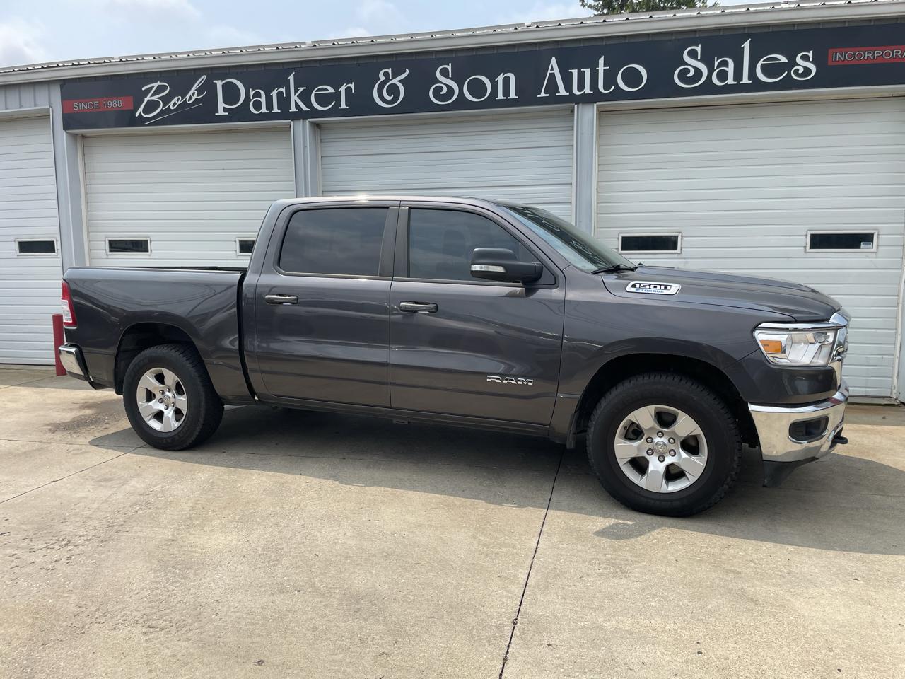 RAM 1500 Big Horn Crew Cab SWB 4WD 2022