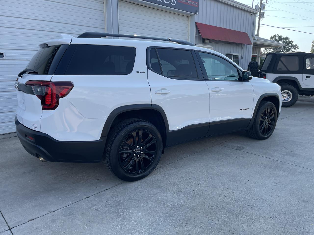 GMC Acadia SLE 2021