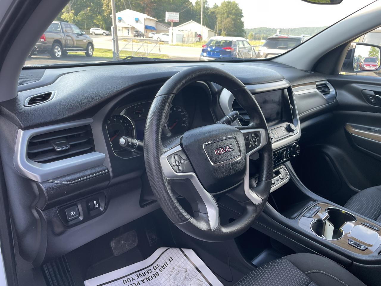 GMC Acadia SLE 2021