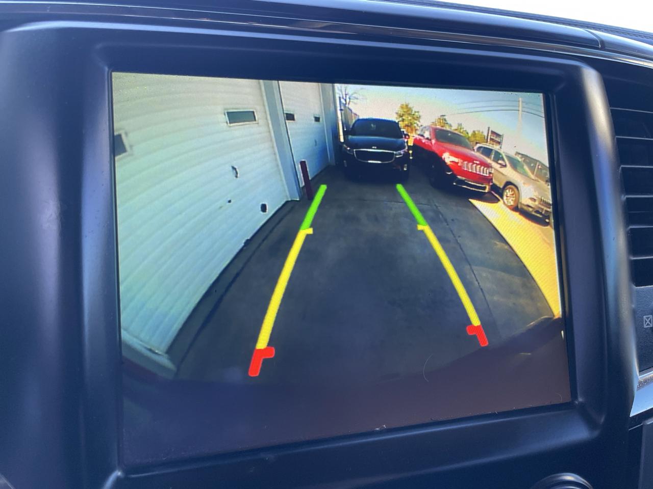 RAM 1500 4WD Crew Cab 140.5" Sport 2018