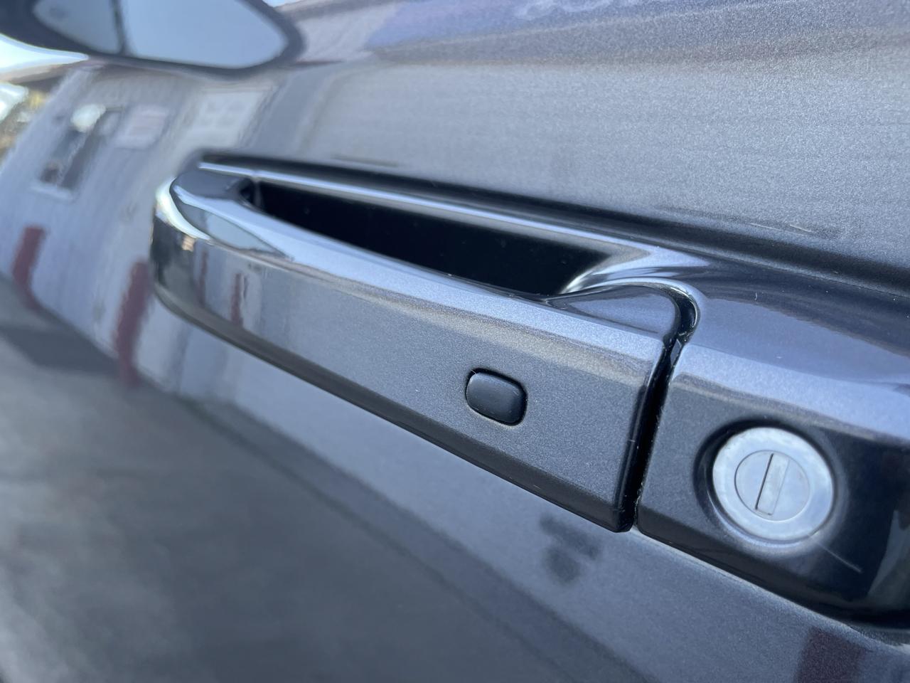 RAM 1500 4WD Crew Cab 140.5" Sport 2018