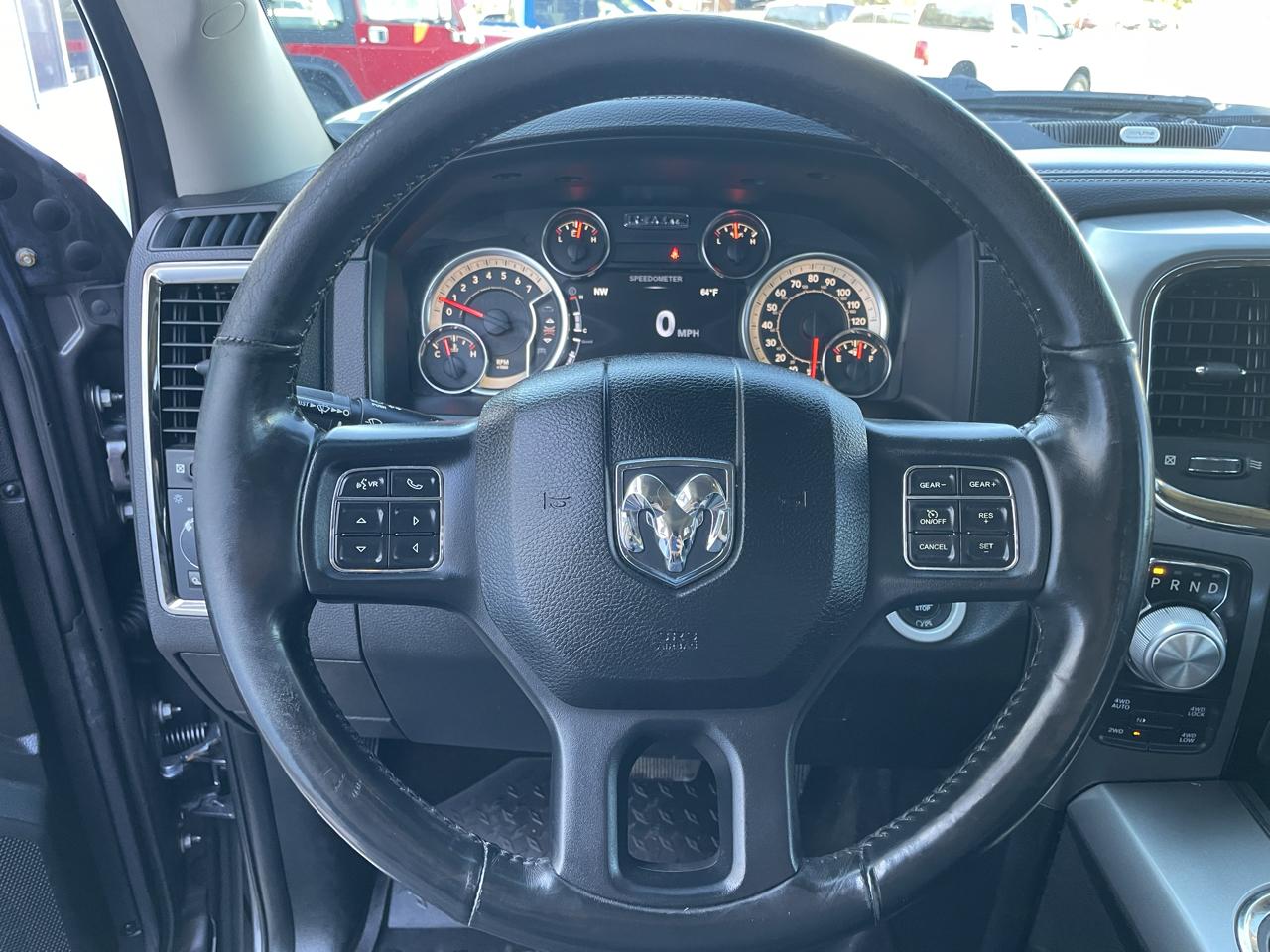 RAM 1500 4WD Crew Cab 140.5" Sport 2018
