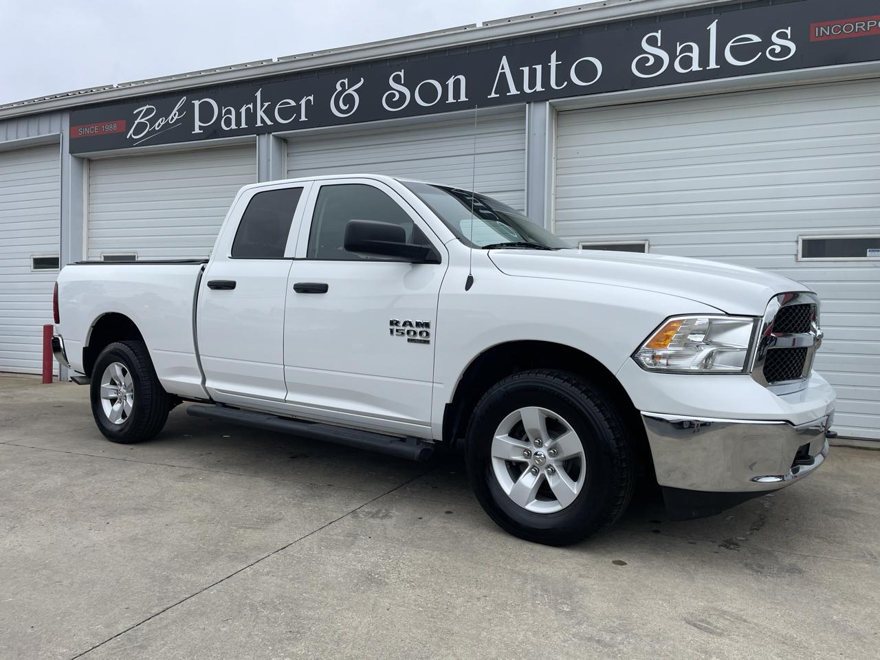 RAM 1500 Classic Tradesman Quad Cab 4WD 2022
