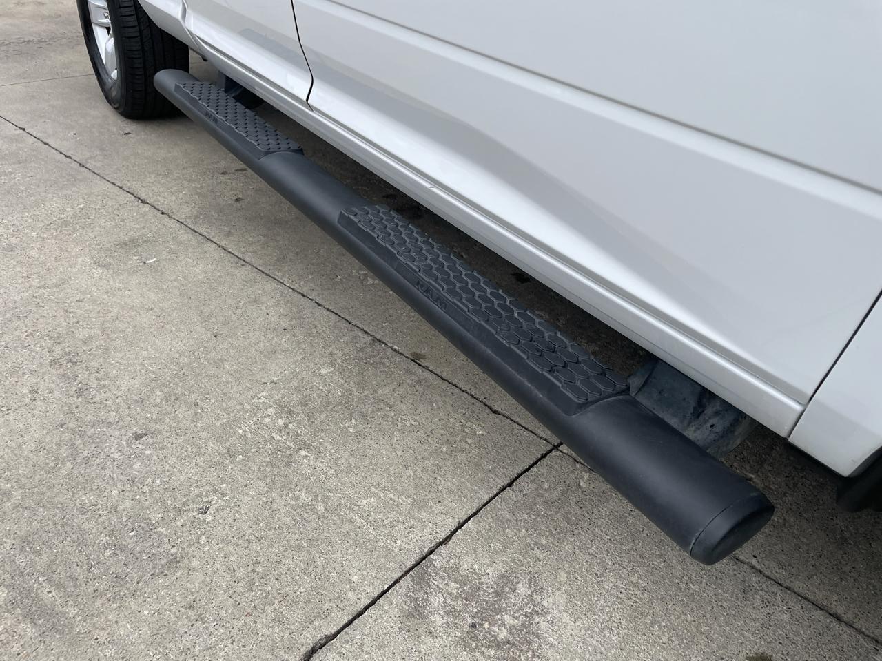 RAM 1500 Classic Tradesman Quad Cab 4WD 2022