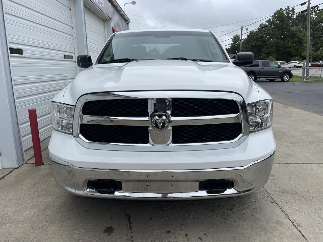 RAM 1500 Classic Tradesman Quad Cab 4WD 2022