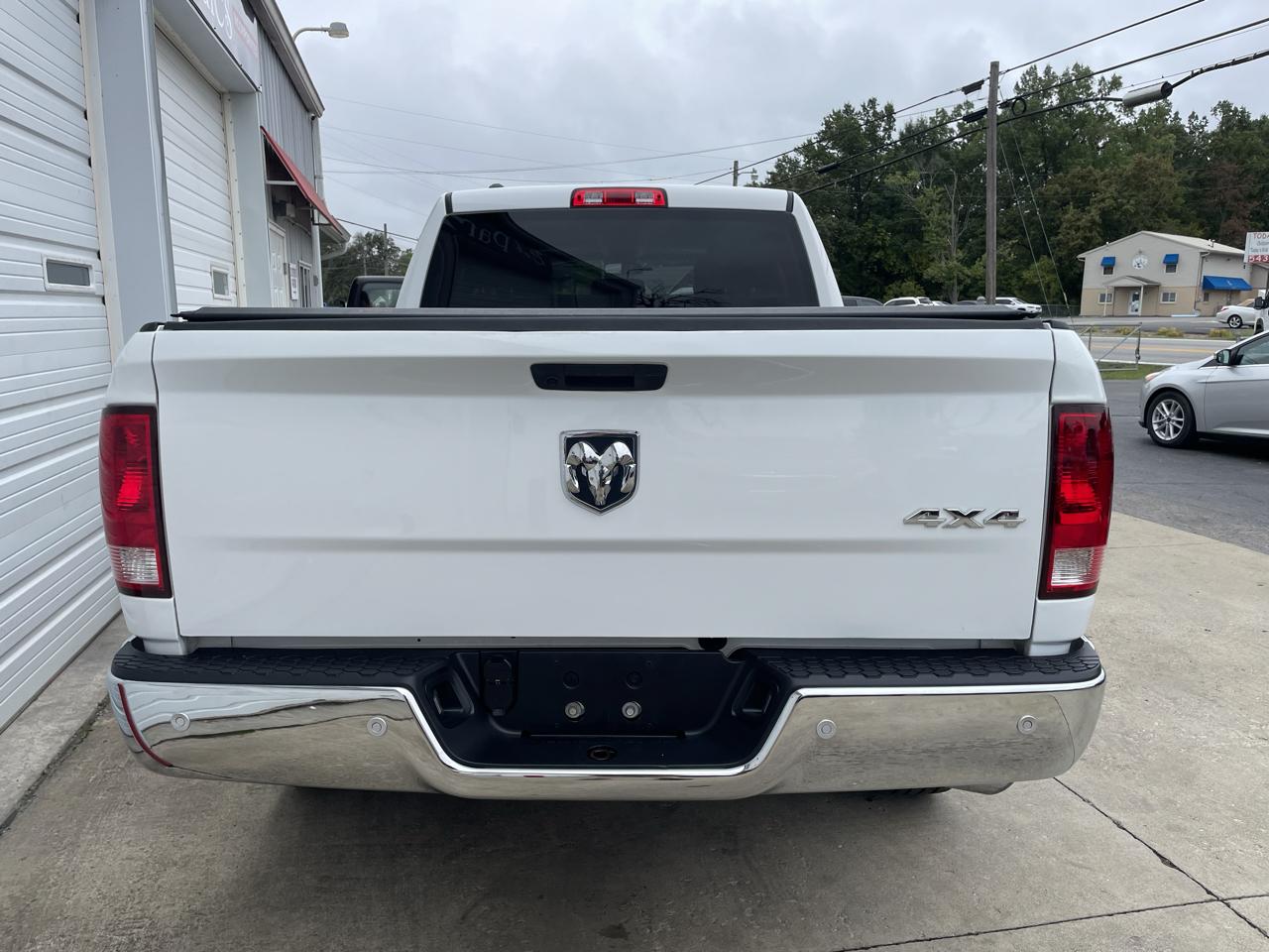 RAM 1500 Classic Tradesman Quad Cab 4WD 2022