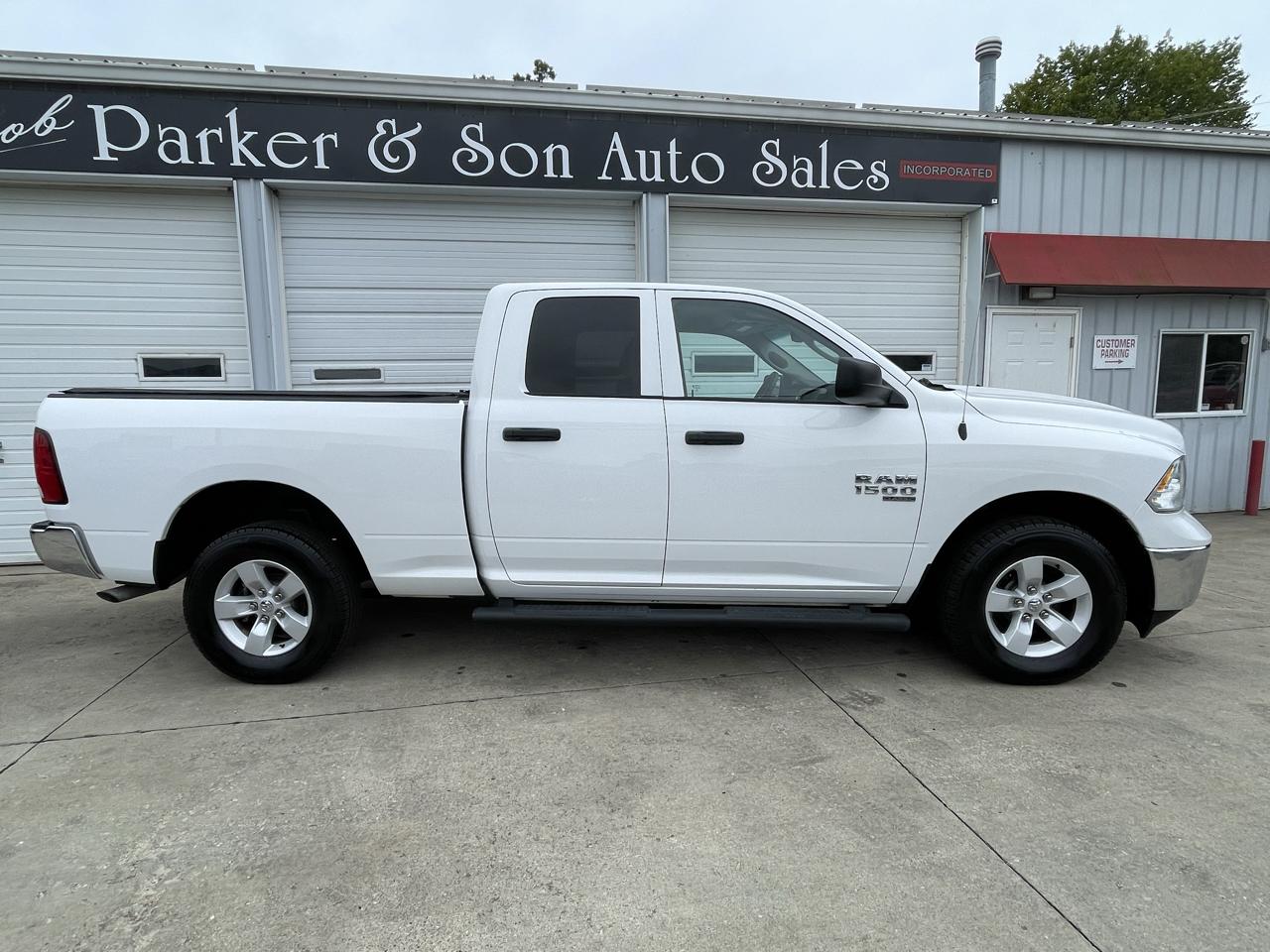 RAM 1500 Classic Tradesman Quad Cab 4WD 2022