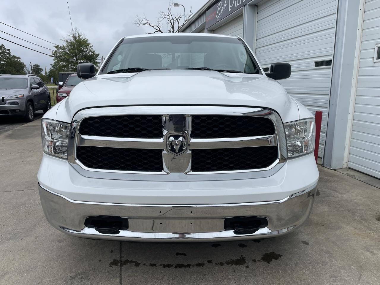 RAM 1500 Classic Tradesman Quad Cab 4WD 2022