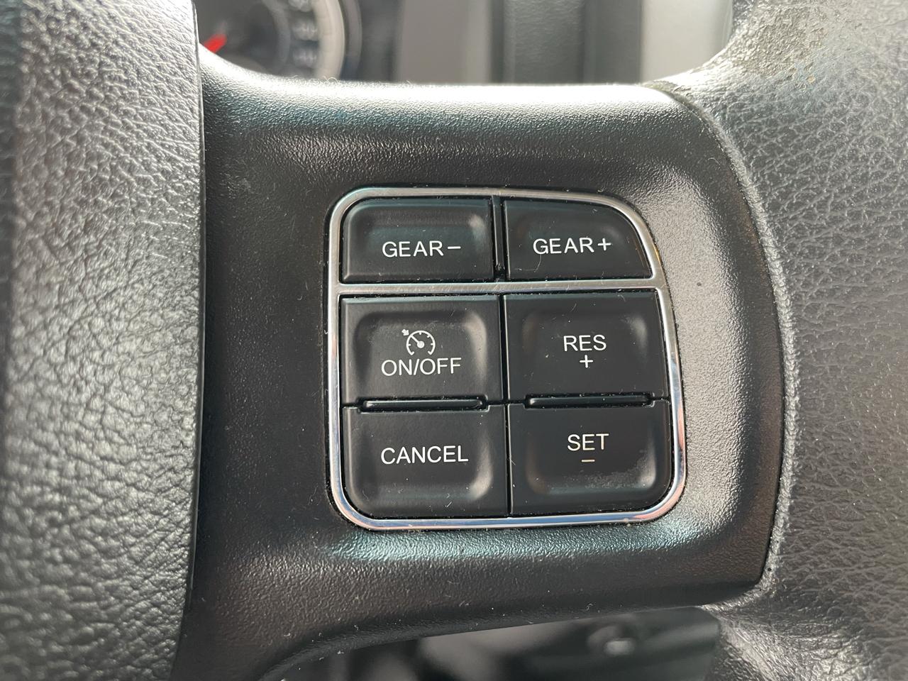 RAM 1500 Classic Tradesman Quad Cab 4WD 2022