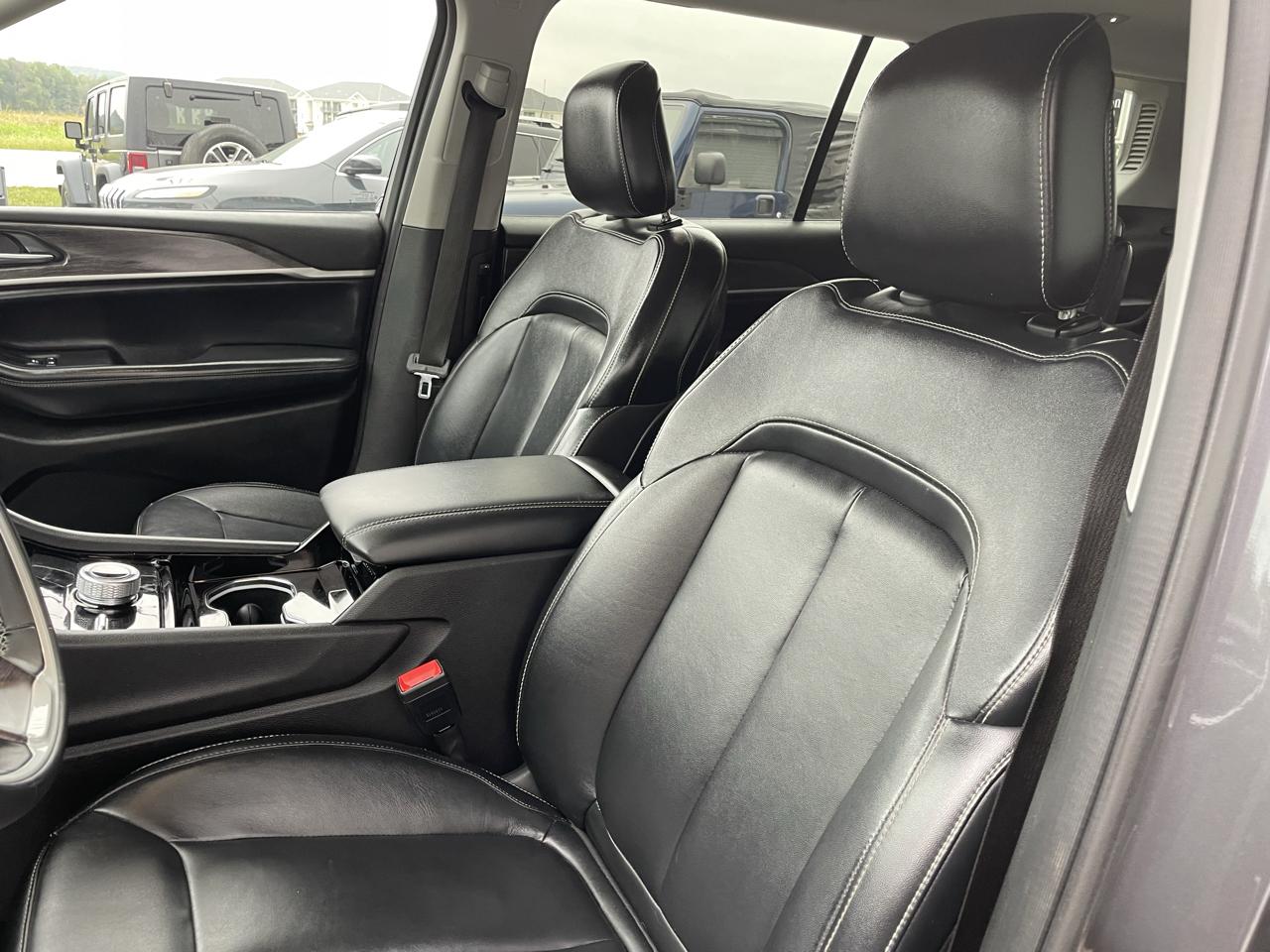 Jeep Grand Cherokee L Limited 4WD 2022