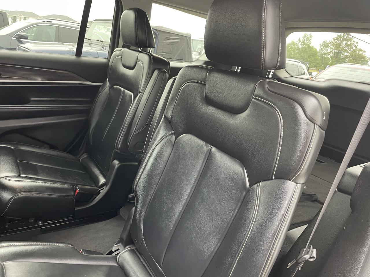 Jeep Grand Cherokee L Limited 4WD 2022