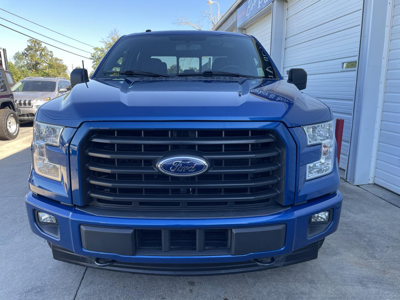 Ford F-150 XLT SuperCrew 5.5-ft. Bed 4WD 2017