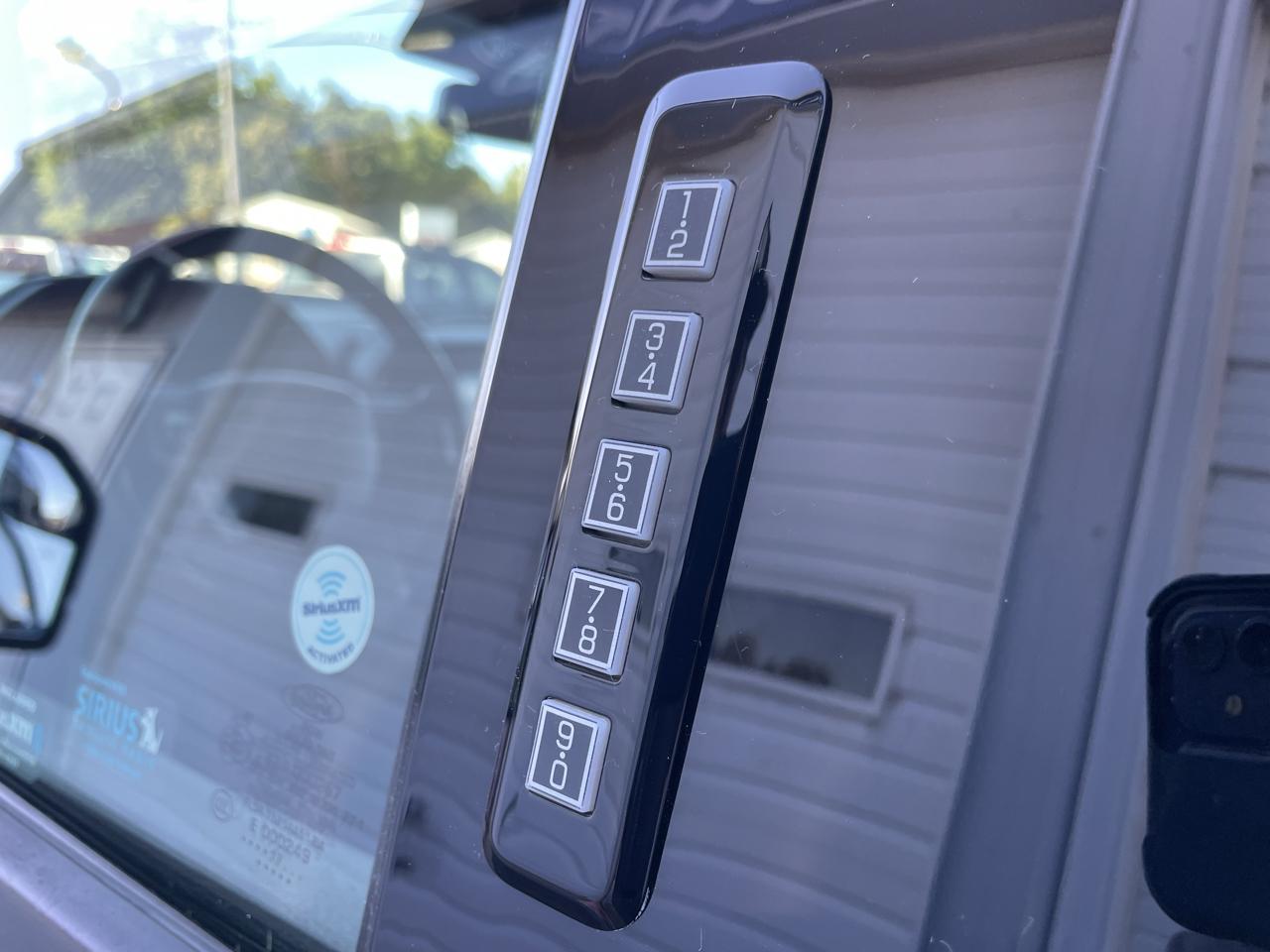 Ford F-150 XLT SuperCrew 5.5-ft. Bed 4WD 2017