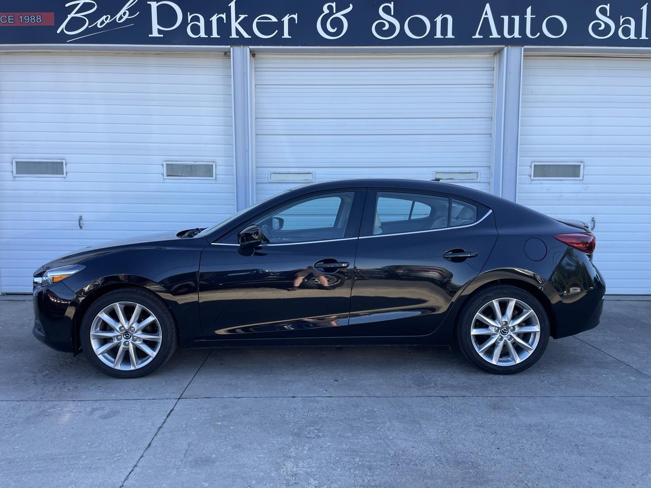 Mazda MAZDA3 s Grand Touring AT 5-Door 2017