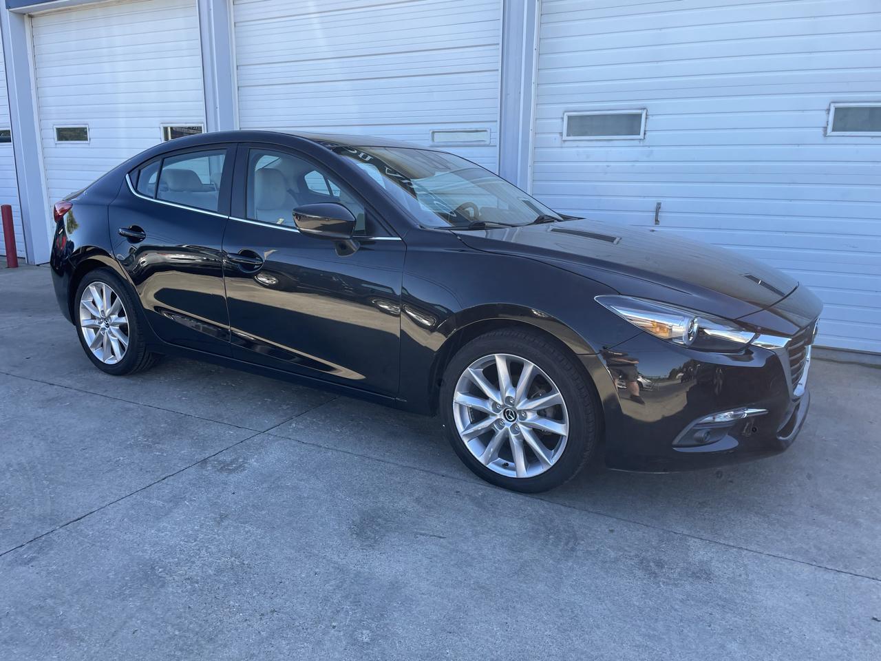 Mazda MAZDA3 s Grand Touring AT 5-Door 2017