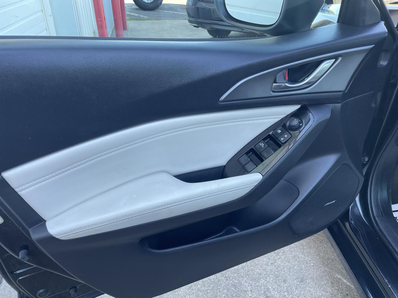 Mazda MAZDA3 s Grand Touring AT 5-Door 2017