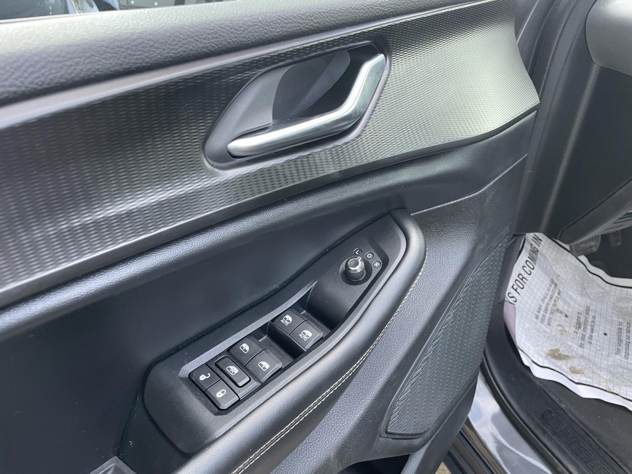 Jeep Grand Cherokee Laredo 4WD 2023