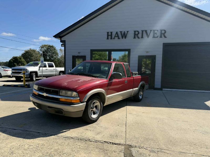 1999 Chevrolet S10 Pickup LS Ext. Cab 2WD
