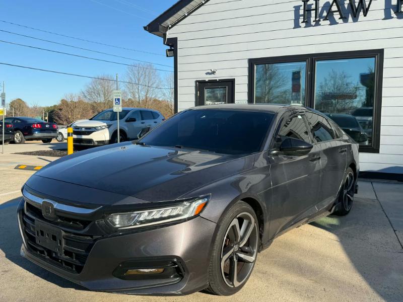 2018 Honda Accord LX's photo