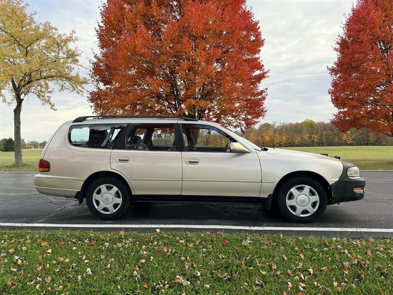 1992 Toyota Camry Wagon LE