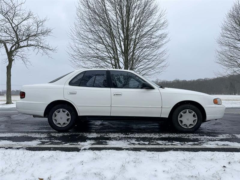 1995 Toyota Camry's photo