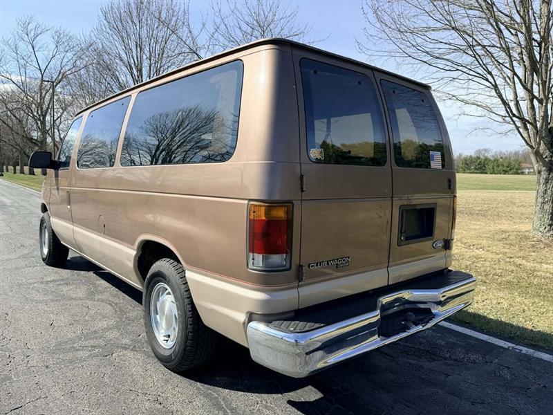 Ford Club Wagon  1994