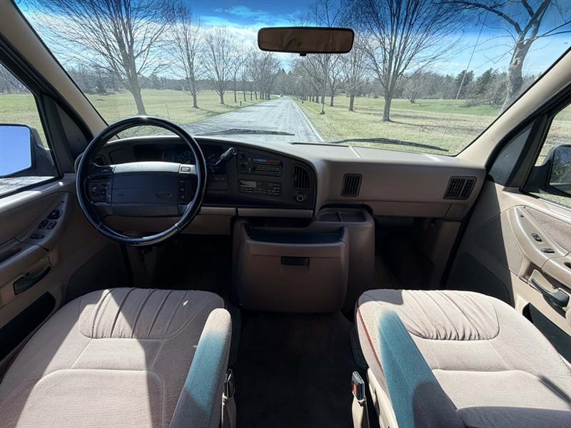 Ford Club Wagon  1994