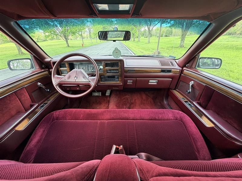 Dodge Dynasty  1988