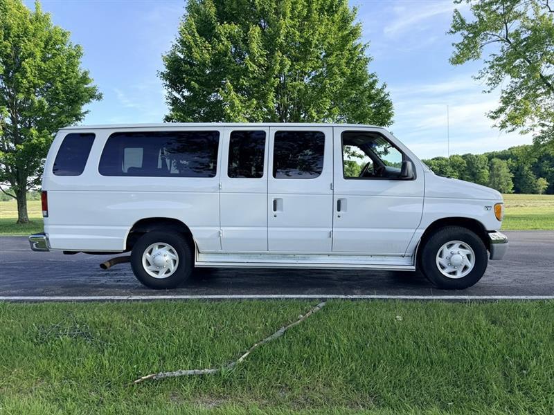 Ford Econoline  2000