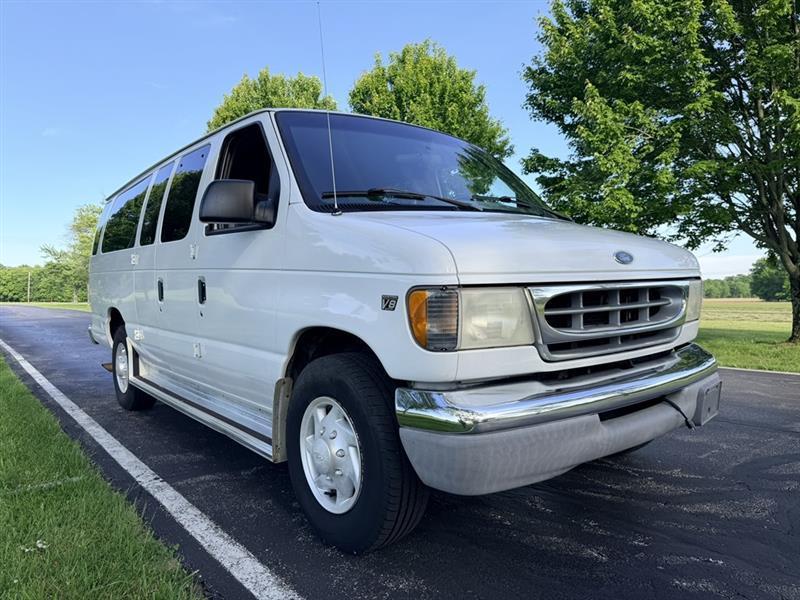 Ford Econoline  2000