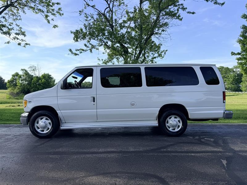 Ford Econoline  2000