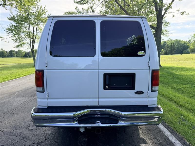 Ford Econoline  2000