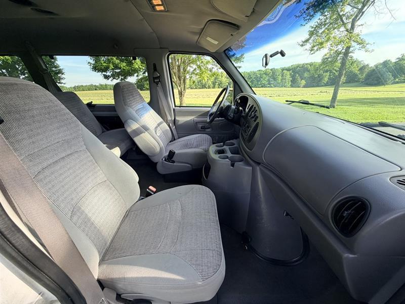 Ford Econoline  2000