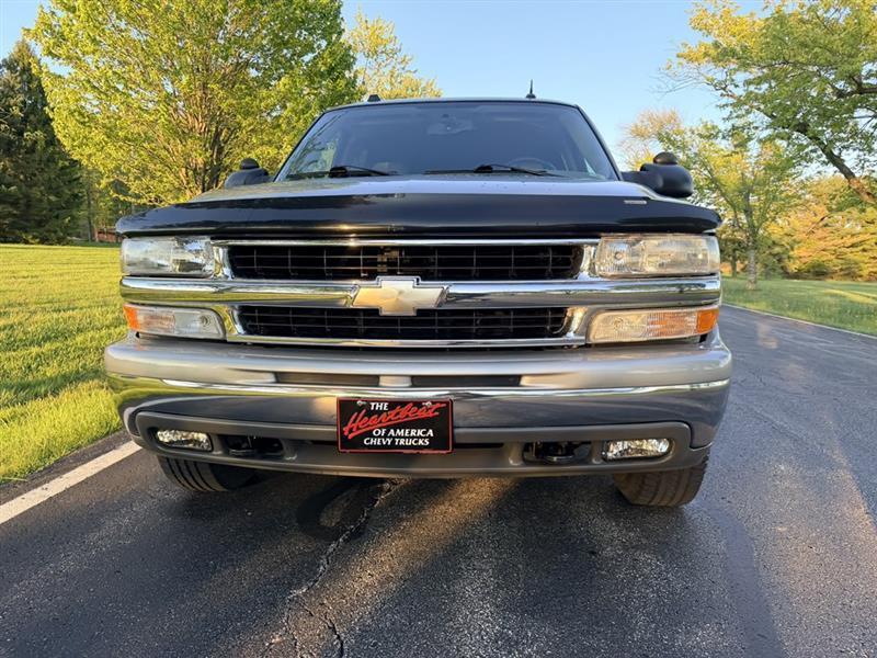 Chevrolet Suburban  2004