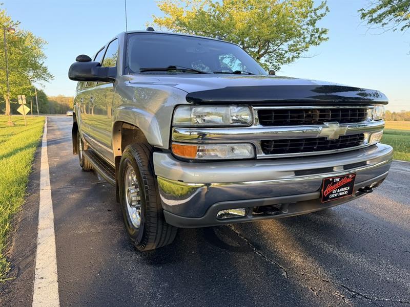 Chevrolet Suburban  2004