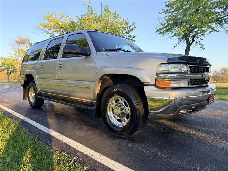 Chevrolet Suburban  2004