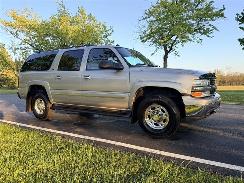Chevrolet Suburban  2004