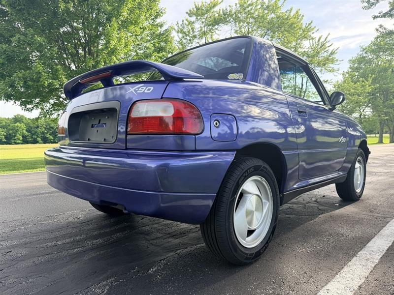 Suzuki X-90  1996