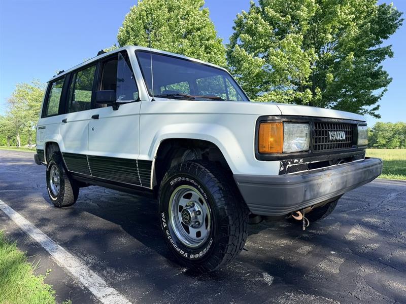 Isuzu Trooper  1990