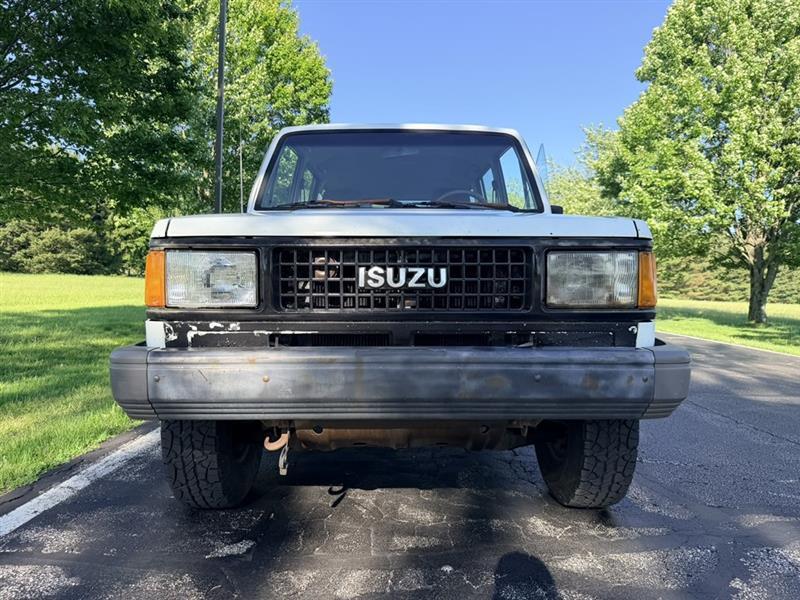 Isuzu Trooper  1990