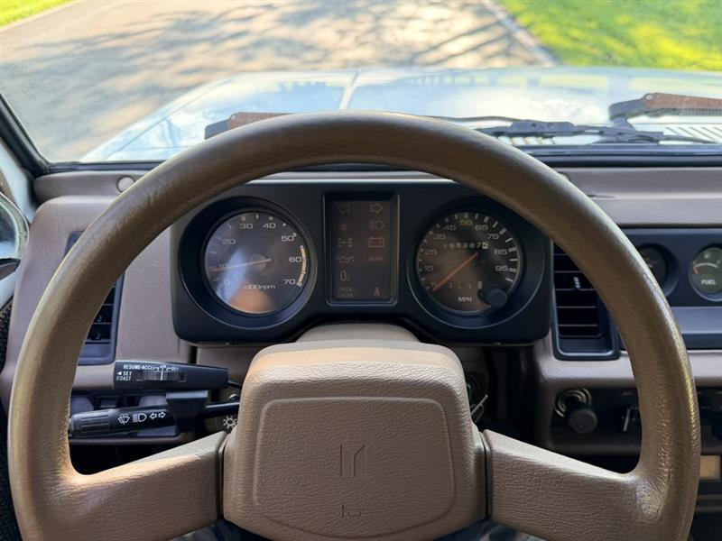Isuzu Trooper  1990
