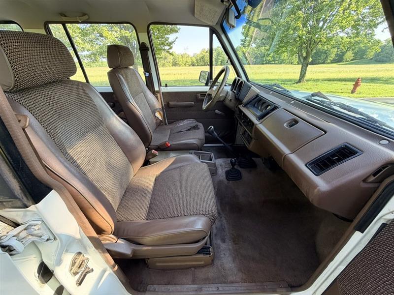 Isuzu Trooper  1990