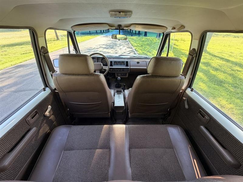 Isuzu Trooper  1990