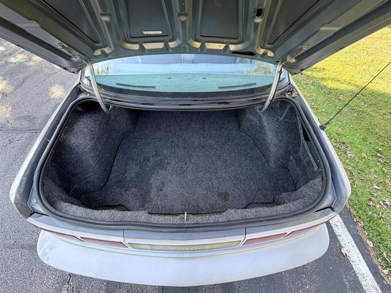 Chevrolet Lumina  1990
