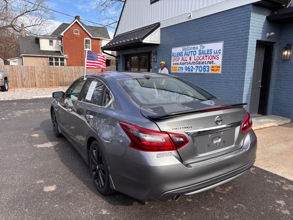 Nissan Altima  2017