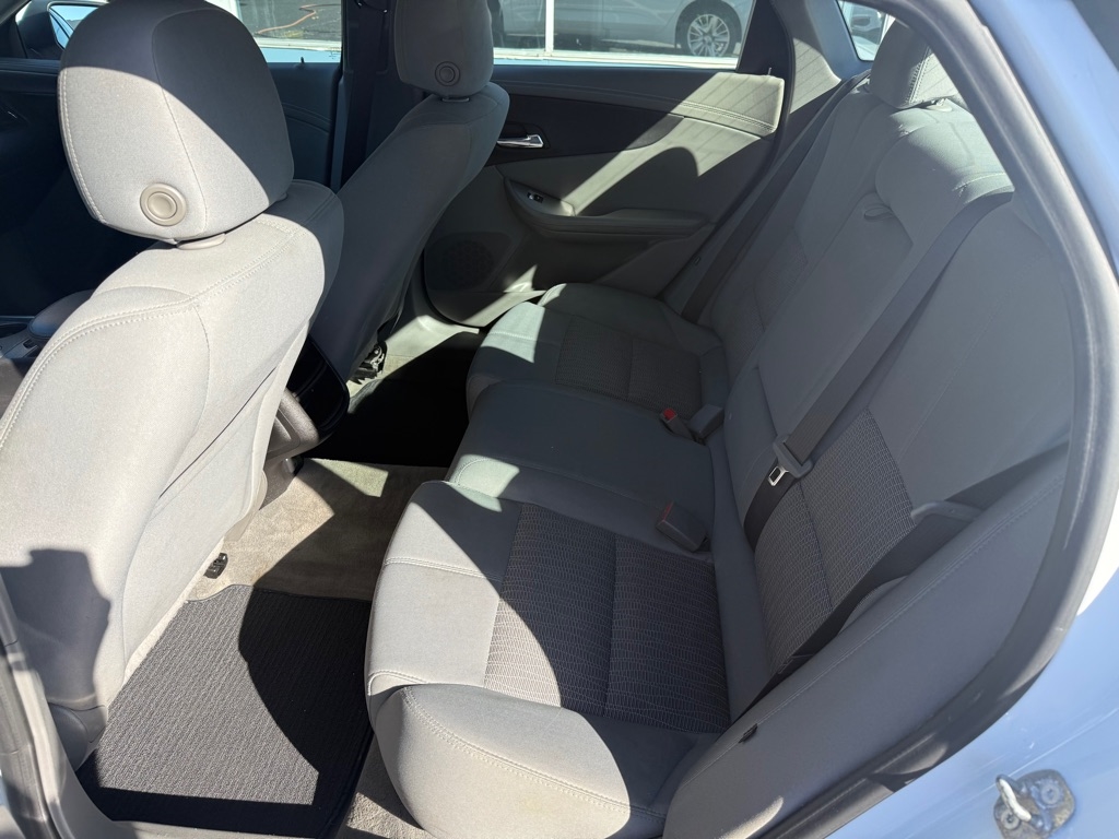 Chevrolet Impala LS 2017